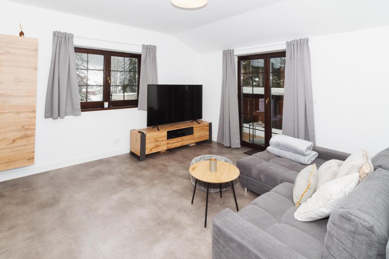 Vila Helena - Apartman Helena 16 Ruzomberok Dış mekan fotoğraf